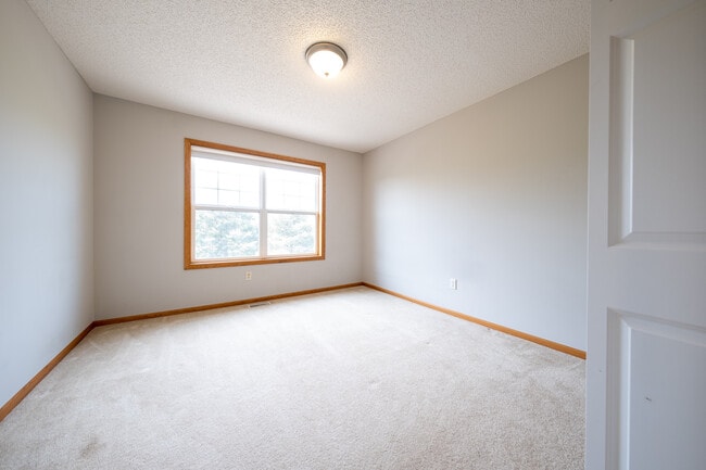 Building Photo - 15241 Spring Brook Terrace