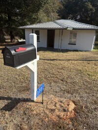 Building Photo - 110 Moore St