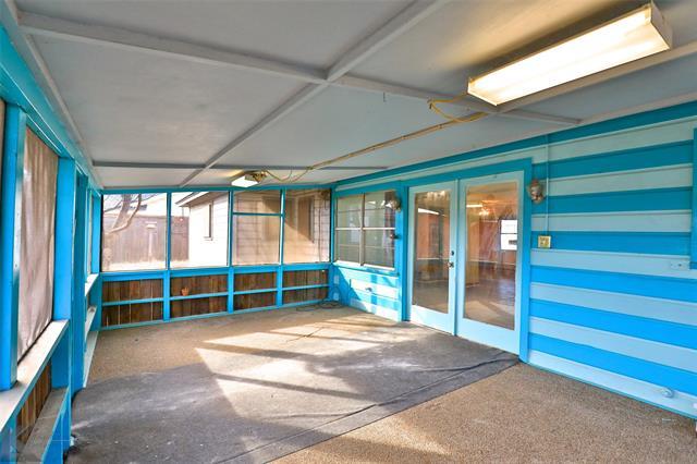 Building Photo - 501 N La Salle Dr