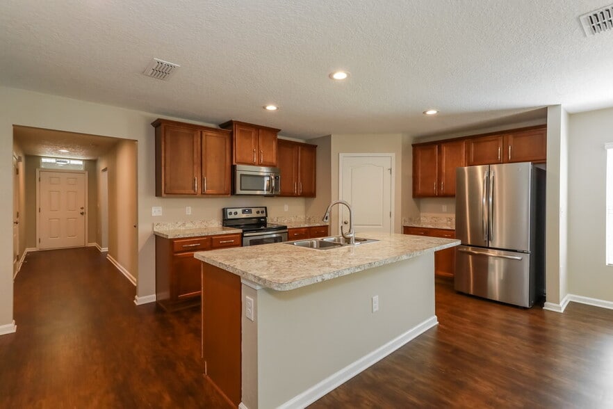 Building Photo - 2386 Christi Lakes Court