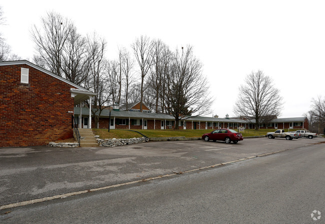 Primary Photo - Walnut Hills House