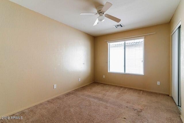 Building Photo - Gorgeous 4 Bed West Phoenix home opposite huge community park ++ New Carpet & New Paint!!