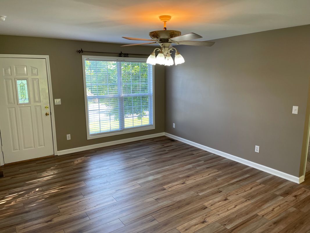 Building Photo - 828 Mulberry Dr