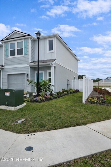 Building Photo - 1460 Jeremiah St