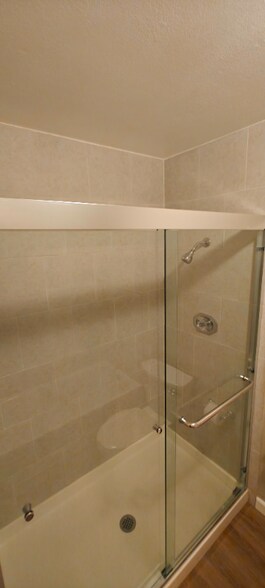 Building Photo - 1079 Mohr Ln