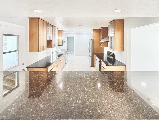 Building Photo - 4440 Maceachen Blvd