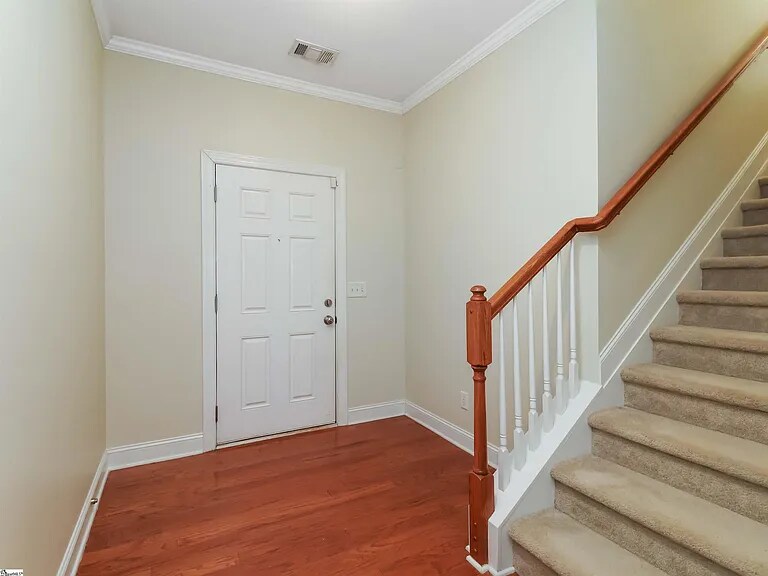 Closet - 116 Ashgrove Ln