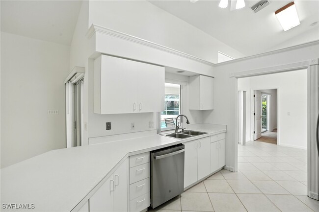 Building Photo - 1301 Piper Blvd