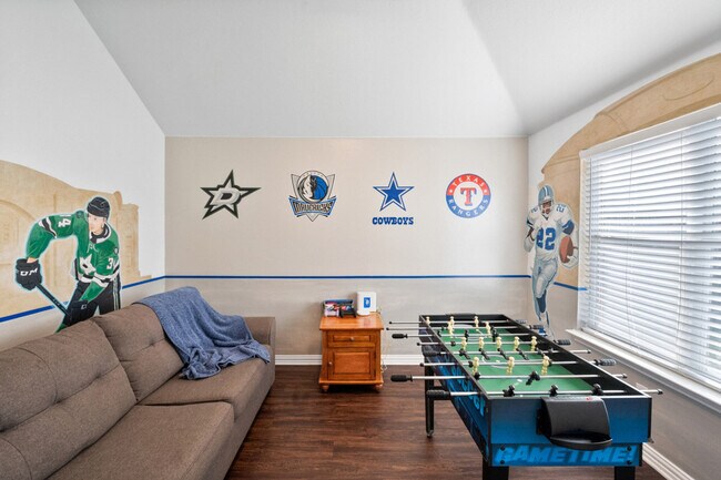 Building Photo - 4514 Ridgeway Dr