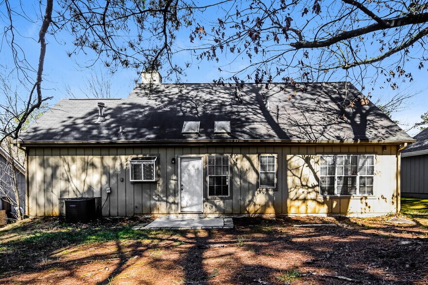 Building Photo - 3275 Deer Pause Ln