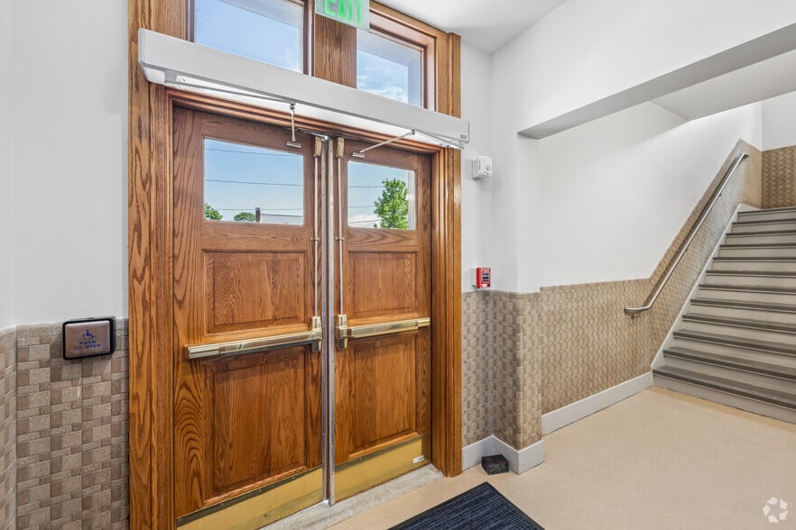 Lobby Photo - School House Apartments