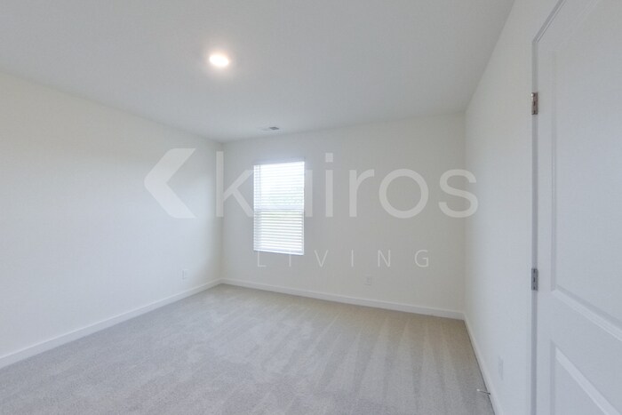 Building Photo - 3918 NE Billie Ln