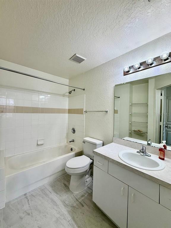 Building Photo - 17106 Carrington Park Dr