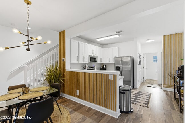 Building Photo - 7990 Baymeadows Rd E