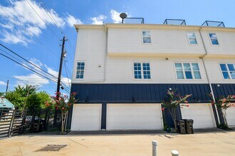 Building Photo - 703 Bringhurst St