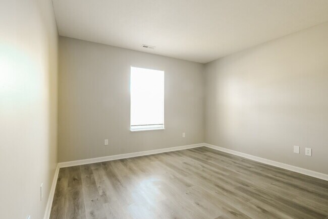 Building Photo - 2666 Kilmurray Dr