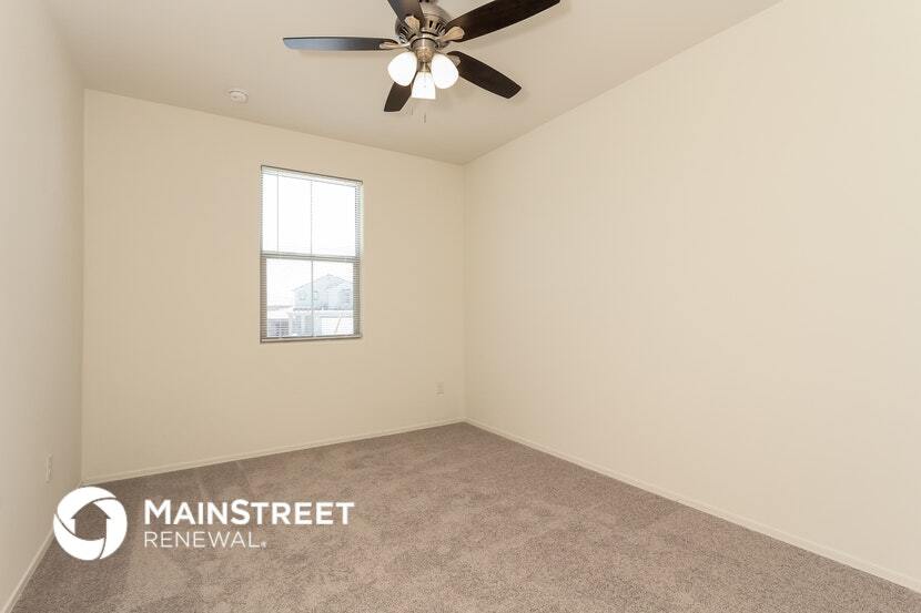 Building Photo - 13995 E Golden Oaks Rd