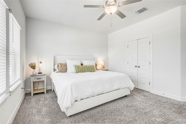 Building Photo - 2714 Sebring Cir