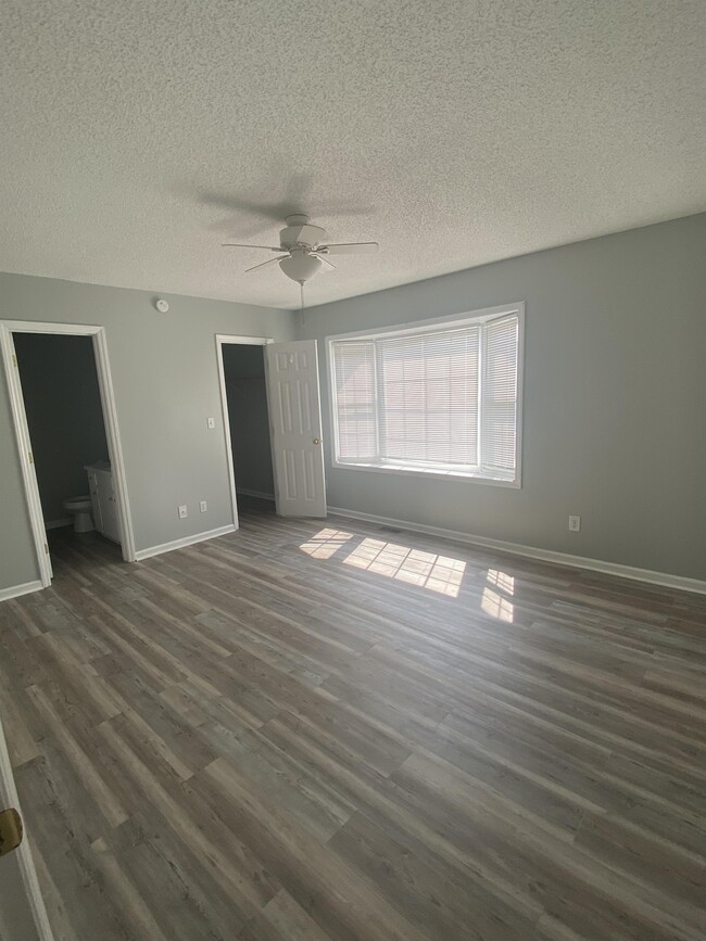 Building Photo - 3814 Sterling Pointe Dr