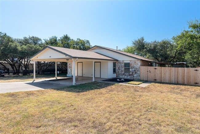 Building Photo - 800 Osage Dr