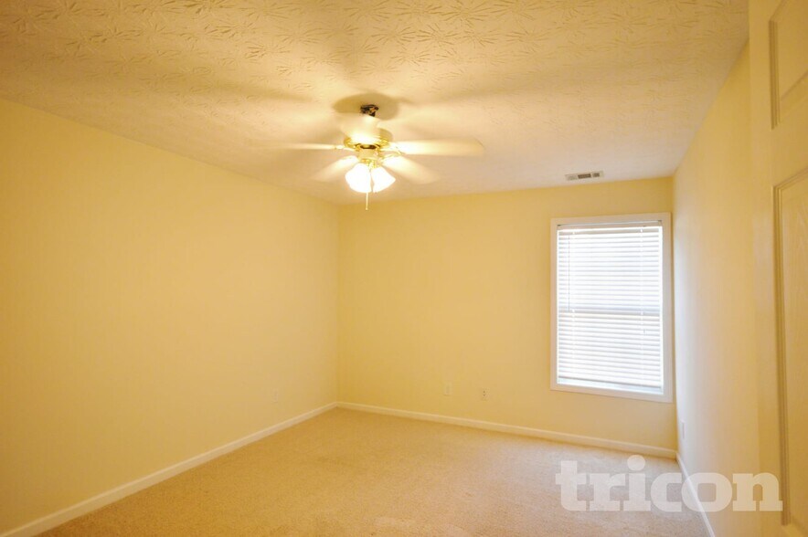Building Photo - 4682 St James Way
