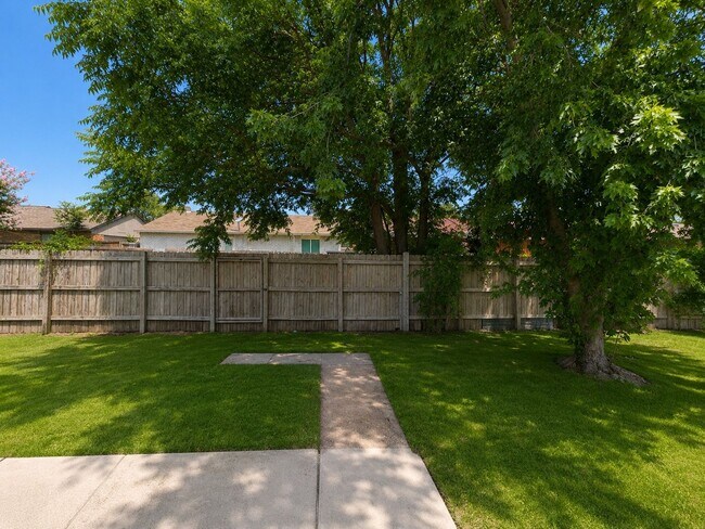 Building Photo - 3 Bedroom Single Family Home for rent  in Allen!