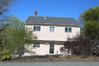 Building Photo - 80 Cherry St
