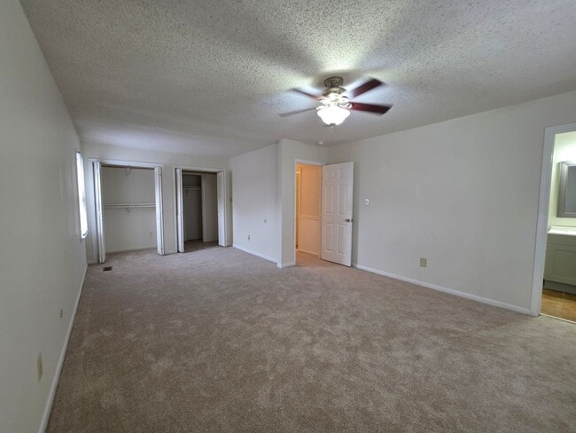 Building Photo - Chelsea