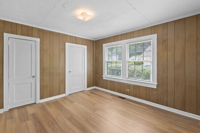 Building Photo - Freshly Updated 3BR Home in Opelika – Clean, Bright, Move-In Ready