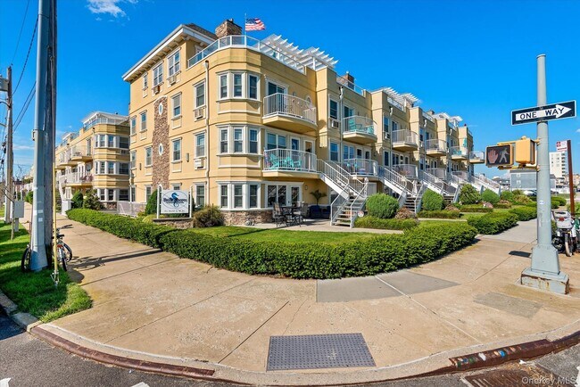Building Photo - 100-12 Shore Front Pkwy