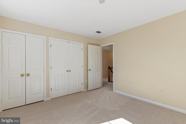Building Photo - 208 Bristol Downs Dr
