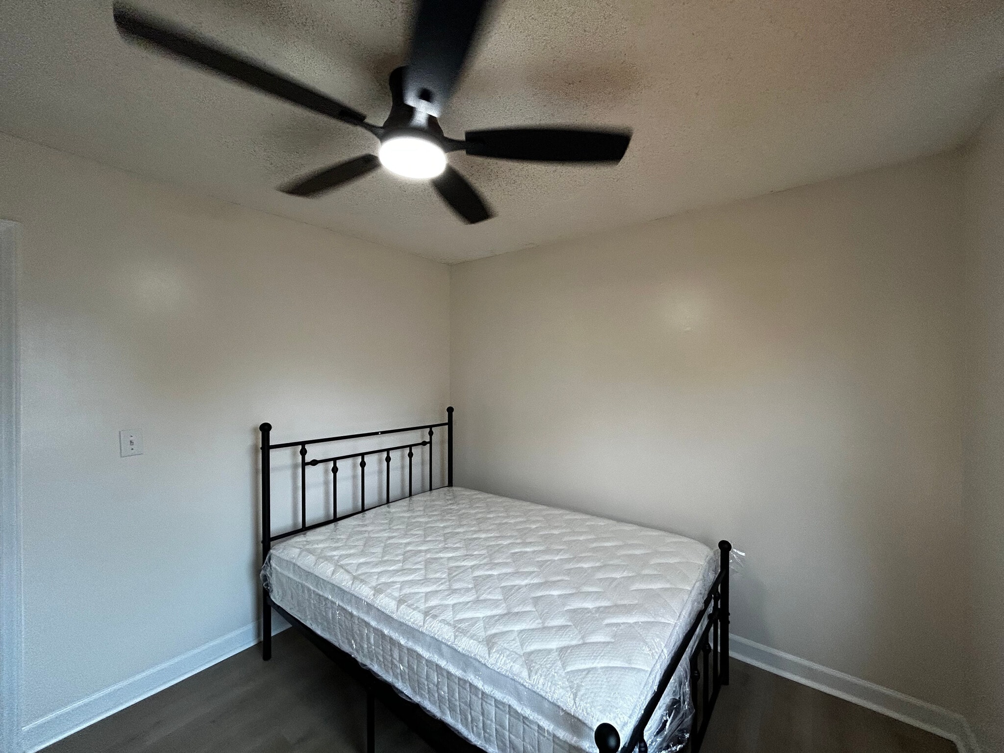 Building Photo - Room in Townhome on Oakland Hills Way