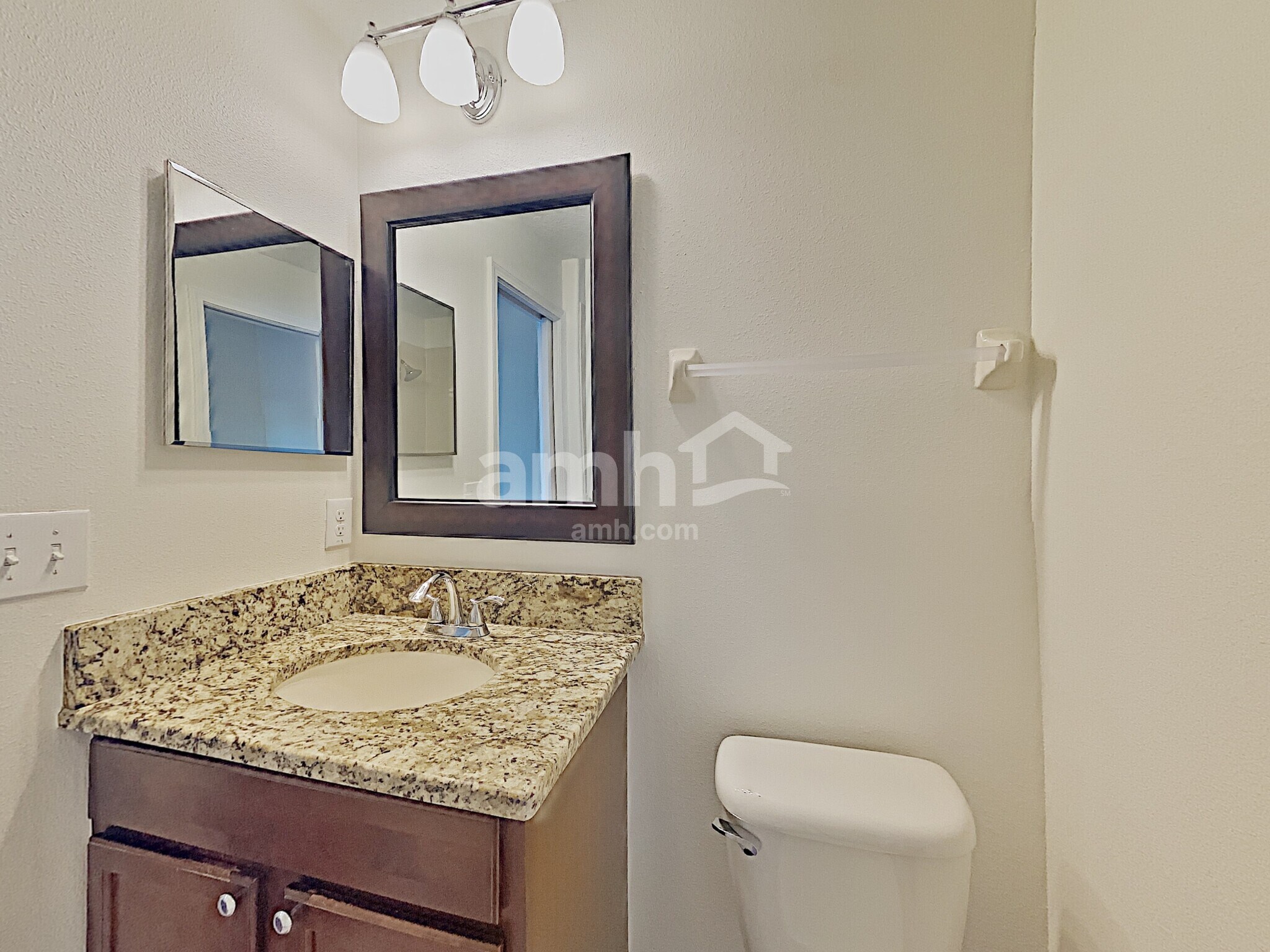 Building Photo - 13309 Wellington Hills Dr