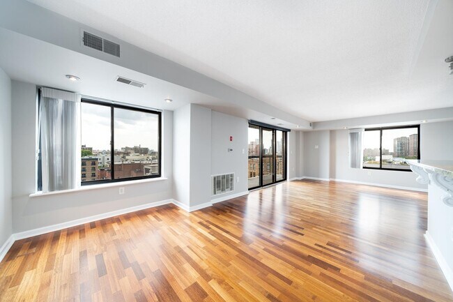 Building Photo - 759 2nd St