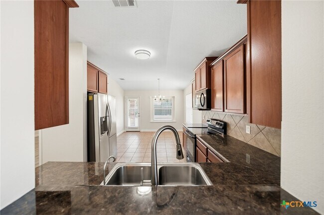 Building Photo - 9513 Fratelli Court