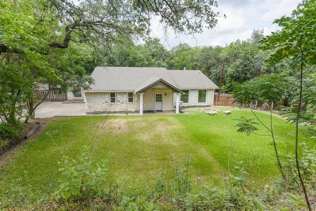 Primary Photo - 2218 Bahama Rd
