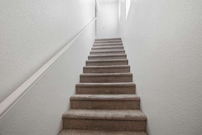 Building Photo - 7561 Glowing Ember Ct