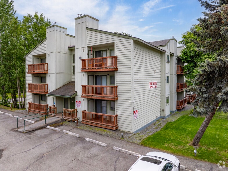 Primary - Green Tree Apartments
