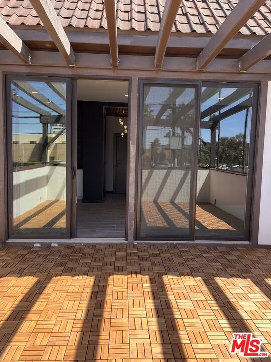 Building Photo - 3541 5th St