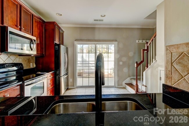 Building Photo - 417 River Park Road