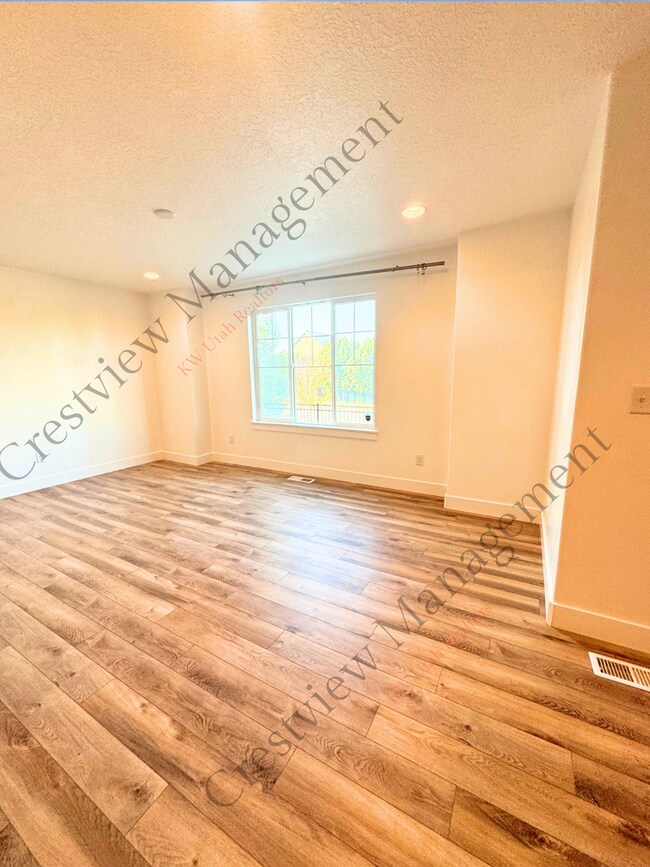 Building Photo - 4883 N Nile Dr