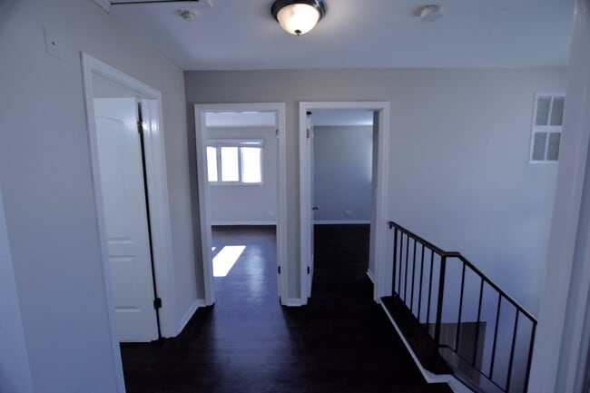 Building Photo - 1628 Prestwick Dr