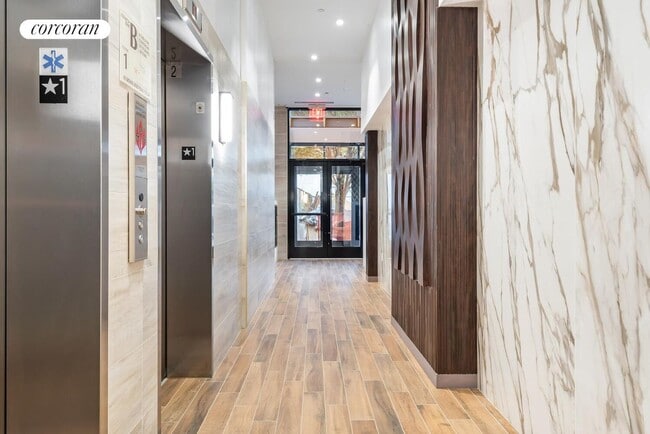 Building Photo - 1516 Park Ave