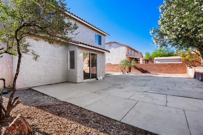 Building Photo - 1037 Plentywood Pl
