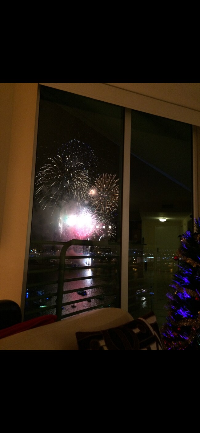 Building Photo - 335 S Biscayne Blvd