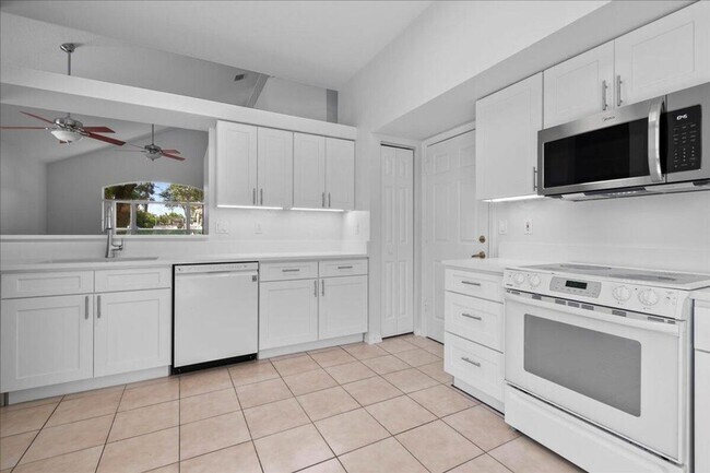 Primary Photo - 5143 Elpine Way