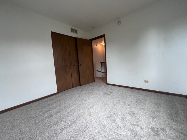Building Photo - 1350 Orleans Dr