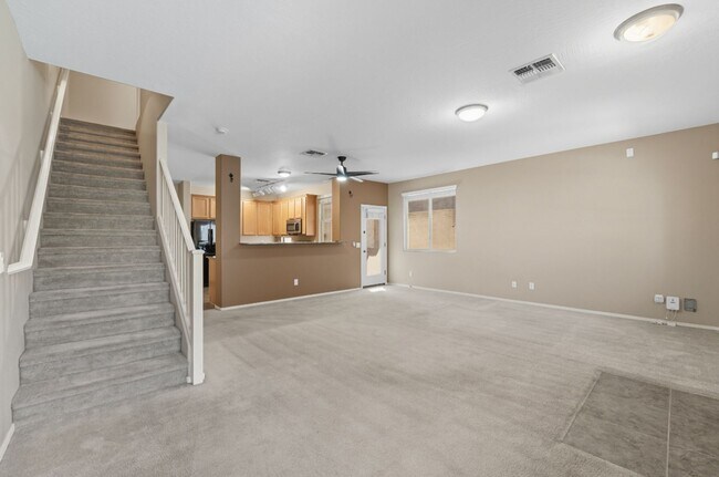Building Photo - Stunning 3-bedroom, 2.5-bathroom home in t...