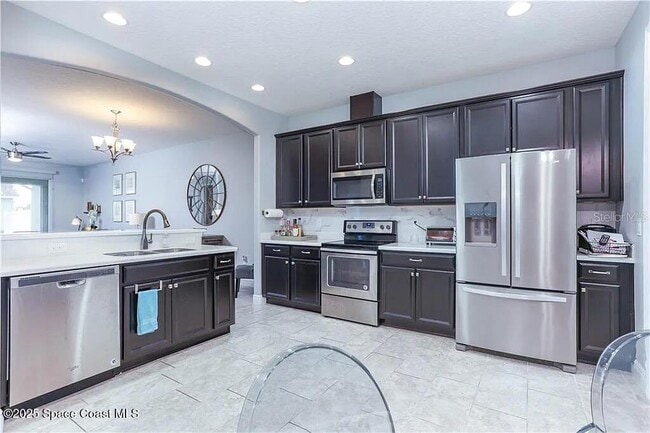 Building Photo - 7804 Loren Cove Dr