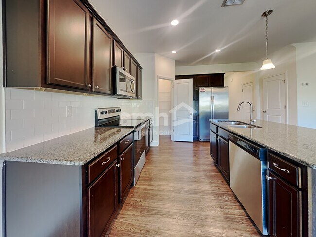 Building Photo - 3044 Eagle Bluff Way